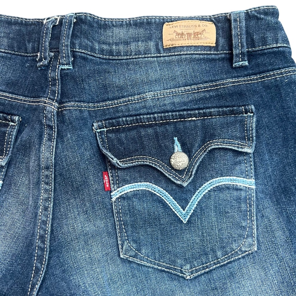 Levi's Womens Denim Shorts Size 11 32"Dark Wash Cuffed Flap Pocket Festival Boho - Picture 3 of 10